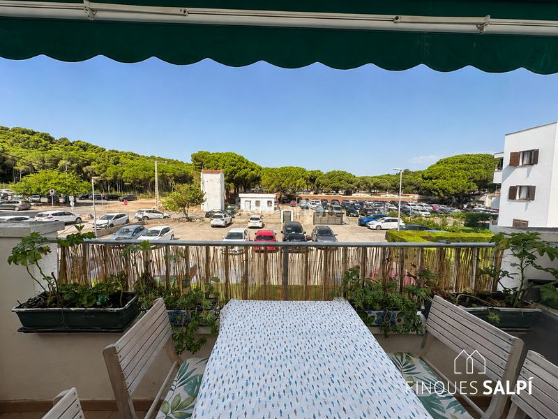 Foto e06c20cb-f007-4825-9d59-c48a8b5c844a. Apartament amb piscina a Montgó Escala (L´)