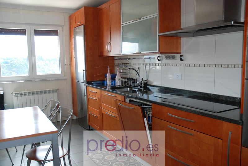 Foto 9e9356f8-44a9-4ba8-be2c-cccf13b18d1e. Duplex avec chauffage parking dans San Roque - As Fontiñas Lugo