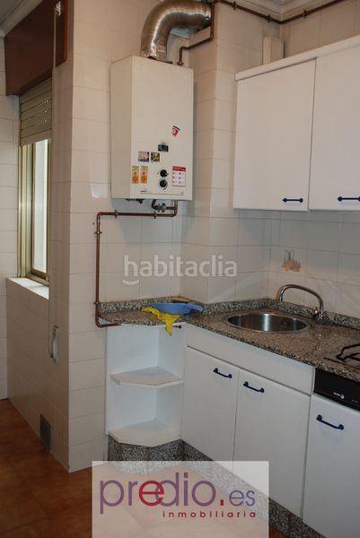 Foto 40d1e2a3-6616-48fd-a8d2-498c3fc0e268. Apartament amb aparcament a San Roque - As Fontiñas Lugo