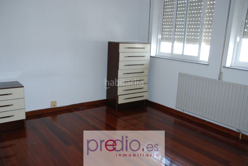 Foto c82a8ae9-f2a0-40c8-b168-ee7ce9ae1745. Apartament amb calefacció aparcament a A Milagrosa Lugo