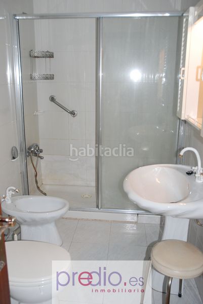 Foto eda7bf25-7c1c-4d30-821c-de07b50f1e28. Apartament amb calefacció aparcament a A Milagrosa Lugo
