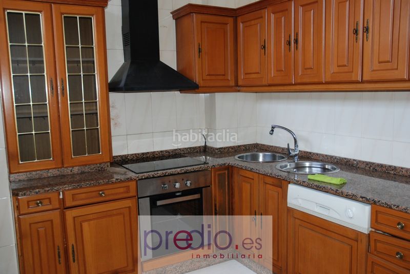 Foto fb0508cf-b623-449b-aac5-d3695a7be29f. Casa pareada en Rábade