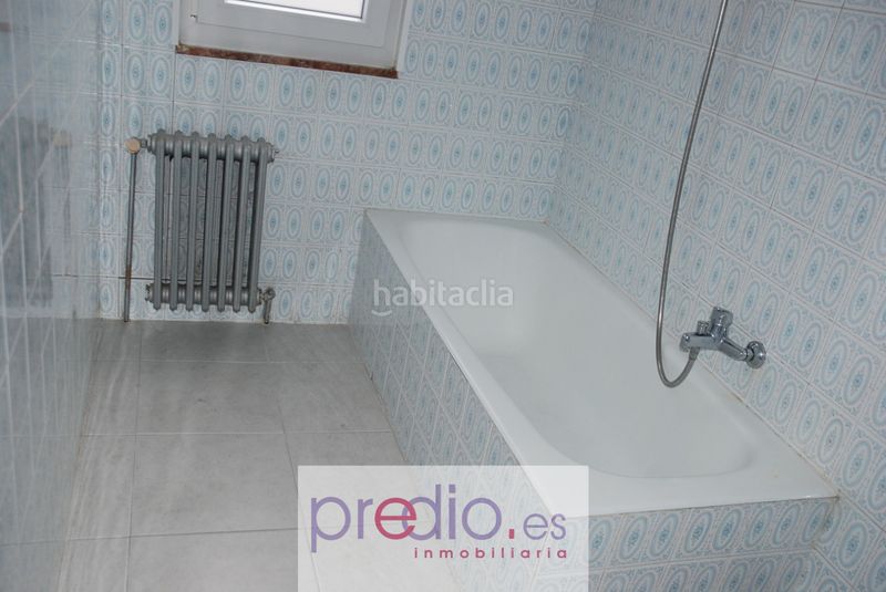 Foto 64ec4d1b-14c8-4956-a1c0-53bf39e4b2eb. Piso en San Roque - As Fontiñas Lugo