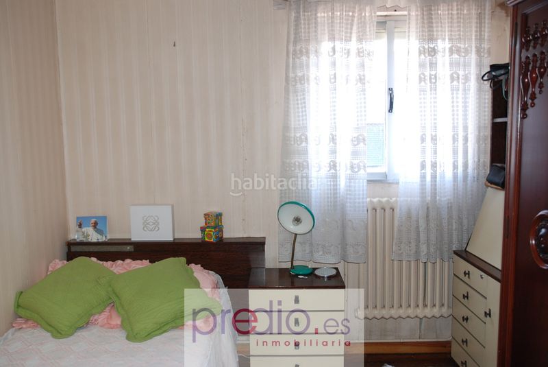 Foto 1026b1ee-8976-4cac-9672-034efccdb20a. Casa aparellada amb calefacció aparcament a San Roque - As Fontiñas Lugo