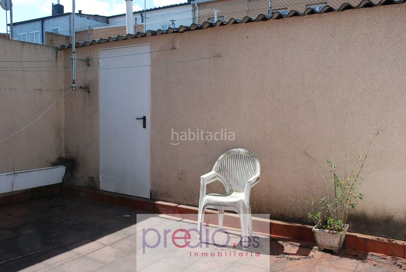 Foto 4be37f51-cce6-4ccf-9ed0-6f015bee959f. Casa aparellada amb calefacció aparcament a San Roque - As Fontiñas Lugo