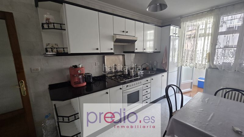 Foto b9e20775-8758-4616-b0e2-cbf6e01aa68e. Piso en Residencia - Abella Lugo