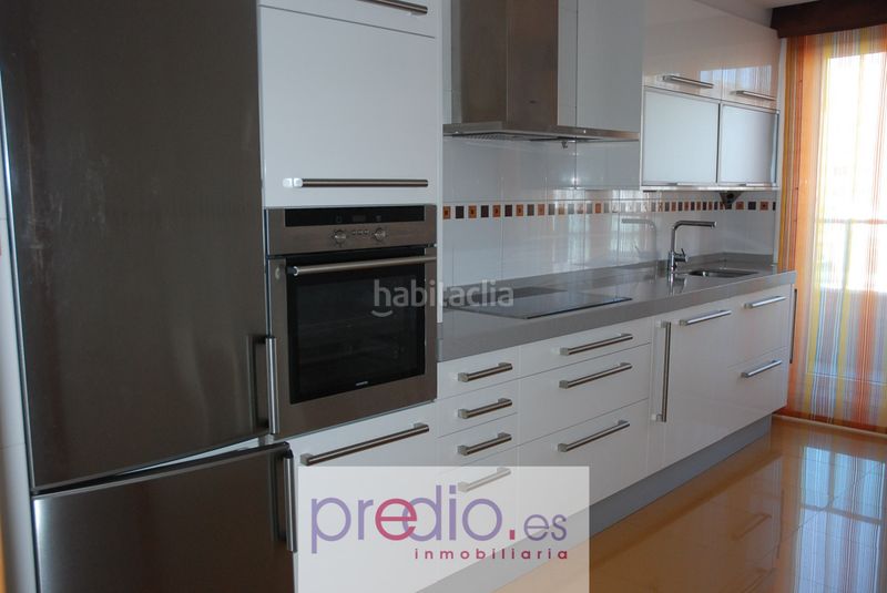 Foto cd45e3a9-7684-484e-b151-088dc621abb0. Apartment with heating parking in San Roque - As Fontiñas Lugo