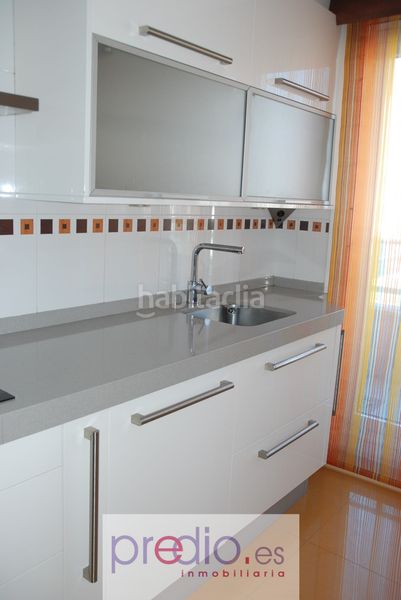 Foto e2246fd6-7025-45d5-87a9-2f8b2872e4da. Apartment with heating parking in San Roque - As Fontiñas Lugo