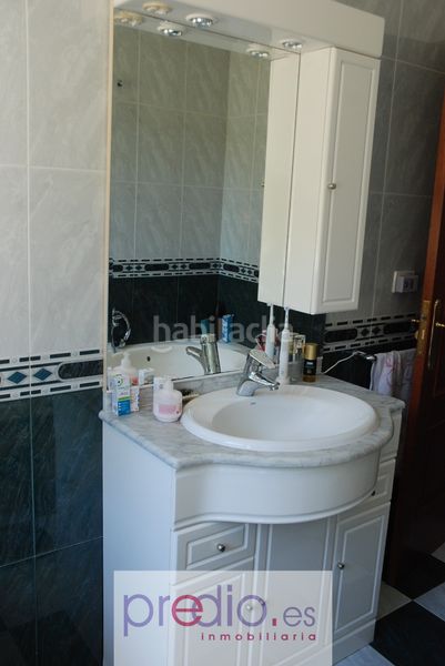 Foto d4138b89-c179-4052-b415-902347fce61f. Chalet avec cheminée chauffage parking dans Corgo (O)