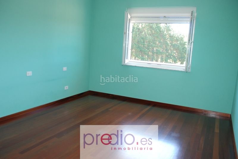 Foto fe9fe0a1-06d0-41e9-98f6-10e95e8008e8. Xalet amb xemeneia calefacció aparcament a Corgo (O)