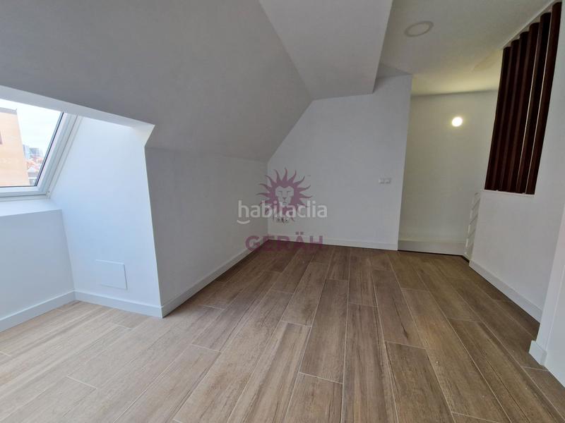 Foto 3ff1a1ff-cbba-4a95-8d7b-9fef180125b7. Location attique avec chauffage parking dans Valdeacederas Madrid