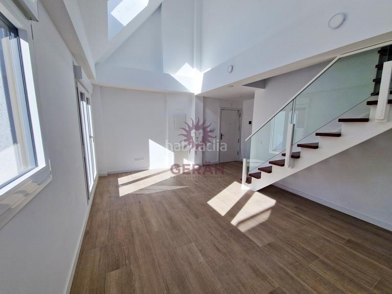 Foto 0b92cc7f-8ac0-4bea-a383-e7ac802dc814. Rent penthouse with heating parking in Valdeacederas Madrid