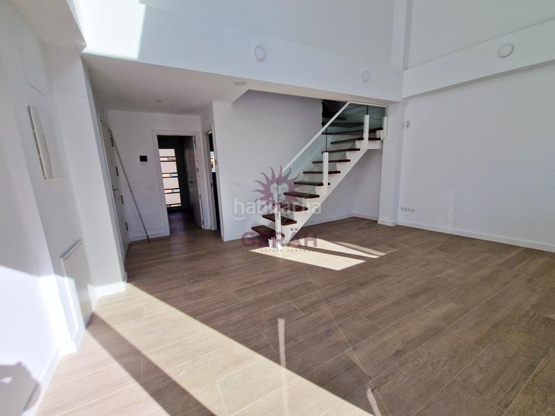 Foto 12273046-d588-43c0-af31-130fc10998c7. Rent penthouse with heating parking in Valdeacederas Madrid