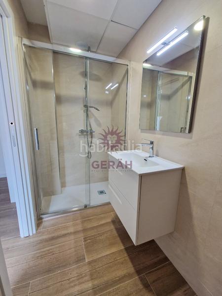 Foto 734d925f-9d7e-4fc1-8f54-80332a45c473. Rent penthouse with heating parking in Valdeacederas Madrid