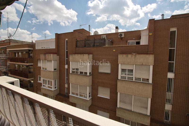 Foto 91d86b7e-ea02-4f98-8e9c-ebf05207ddba. Flat with heating in Canillejas Madrid