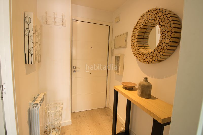 Foto c6bcace0-f9d2-43b9-83d9-16d780c4f354. Flat with heating in Canillejas Madrid