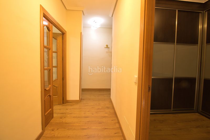 Foto 23db4e23-ec1a-420d-92d1-fa57e7573299. Location appartement avec chauffage parking dans Recoletos Madrid