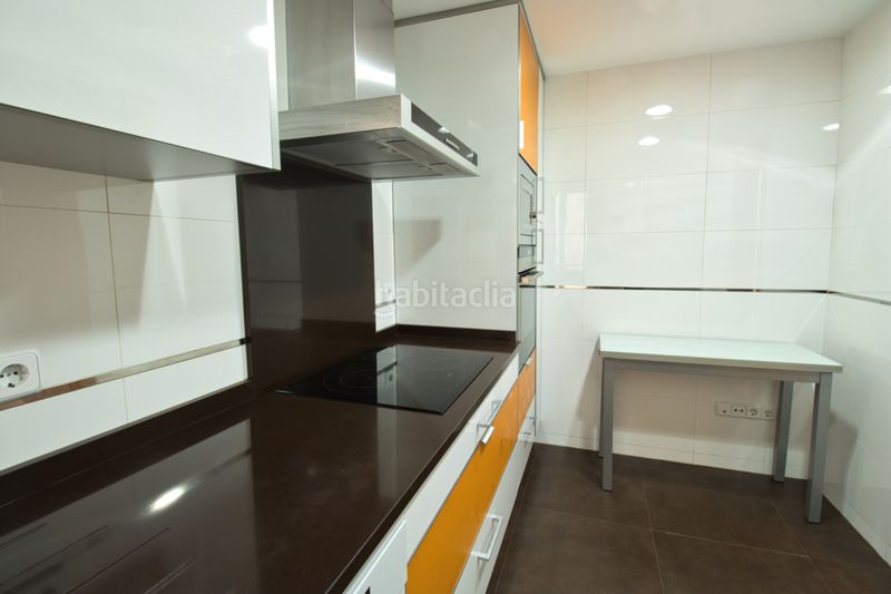 Foto 3eb3b846-c794-4b90-b2c7-4d5d67567bbe. Location appartement avec chauffage parking dans Recoletos Madrid