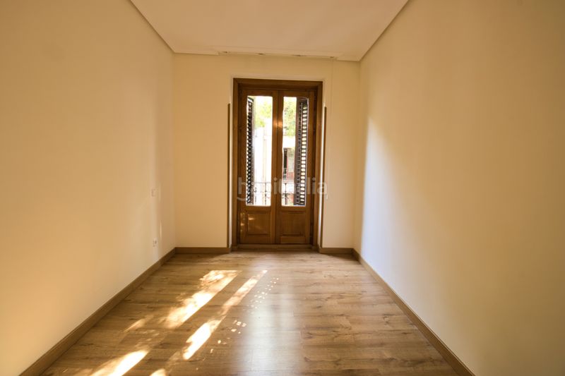 Foto e7b36fa0-006e-4672-8b8b-6d553d57dc16. Location appartement avec chauffage parking dans Recoletos Madrid