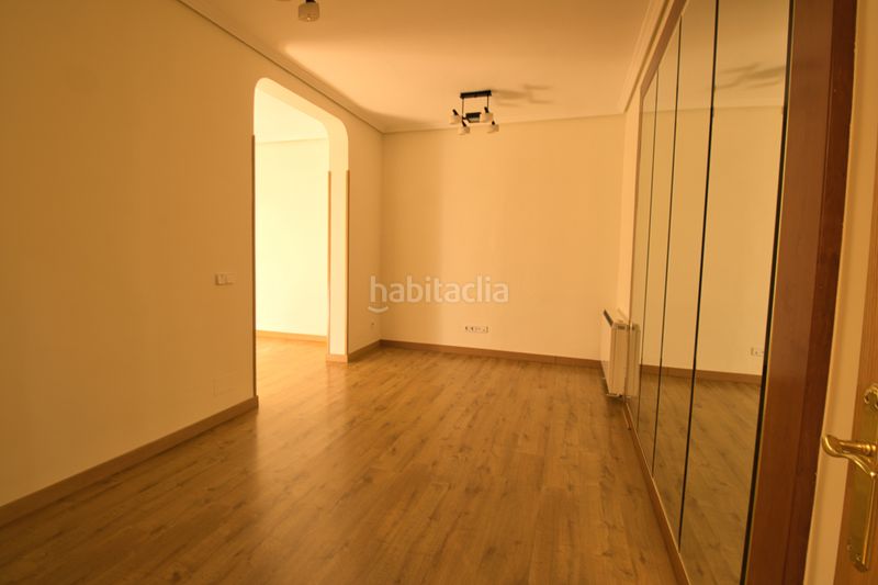 Foto f24c505b-5a77-44e4-961c-ac29114ece6a. Location appartement avec chauffage parking dans Recoletos Madrid
