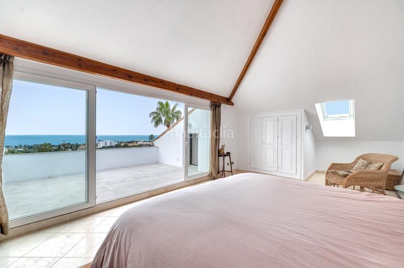 Foto 142a2e43-2901-4e8a-8deb-783fc5a61bec. Maison avec chauffage parking piscine dans Río Real Marbella