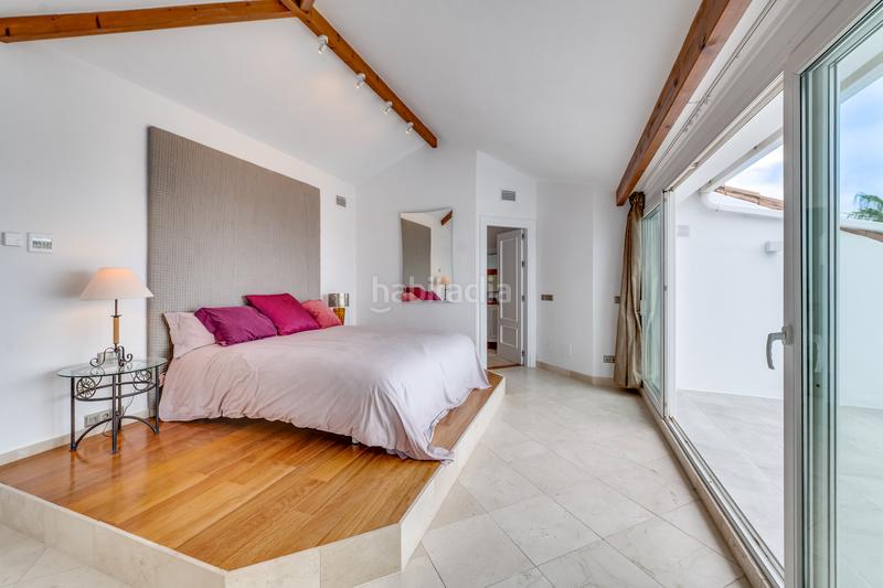 Foto 3c385d6f-5dc0-4cbf-b603-23cd4a050f56. Maison avec chauffage parking piscine dans Río Real Marbella