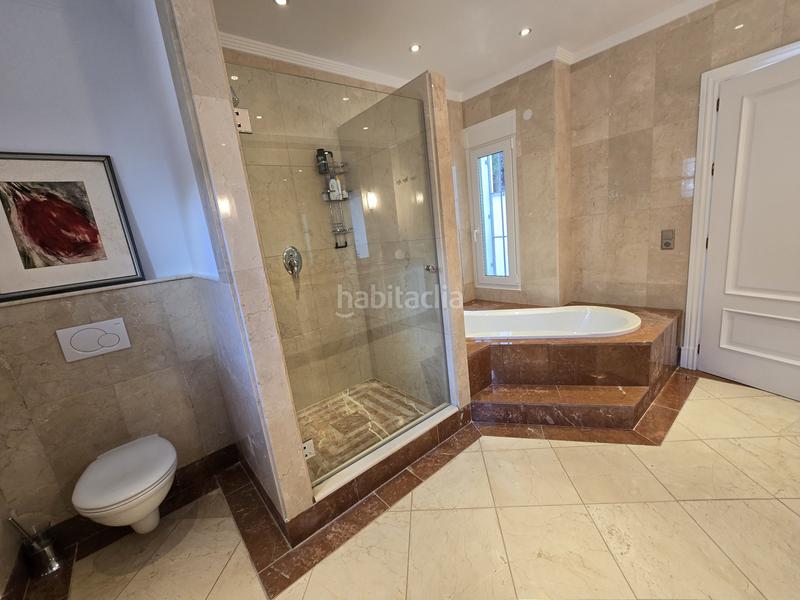Foto a66f7bdb-05ea-4797-b9e8-df5501ff27e4. Maison avec chauffage parking piscine dans Río Real Marbella