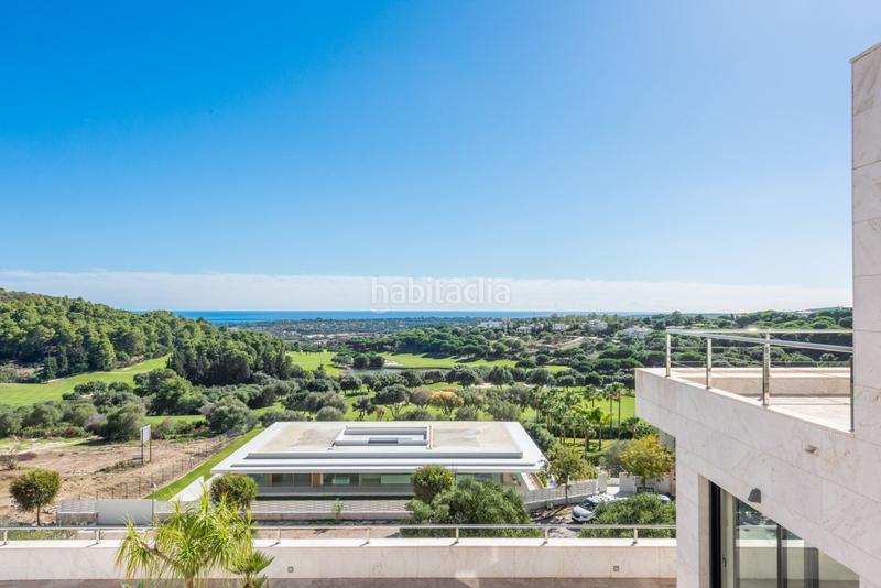 Foto 7522d849-d0ef-46c8-b1b9-7cecdc417321. Haus mit parking pool in Sotogrande alto Sotogrande