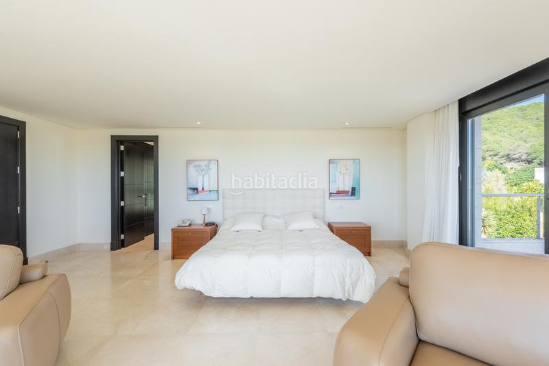 Foto a1190c02-18cc-4793-bf5c-d4d4d3aac14e. Haus mit parking pool in Sotogrande alto Sotogrande