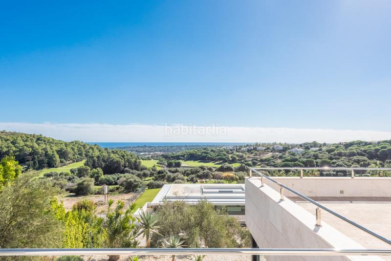 Foto b47ea002-1a44-417c-b15e-5dec4424a4b0. Haus mit parking pool in Sotogrande alto Sotogrande
