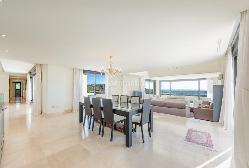 Foto ca1a8e1f-4c91-4679-8cf4-ffcab392a954. Haus mit parking pool in Sotogrande alto Sotogrande