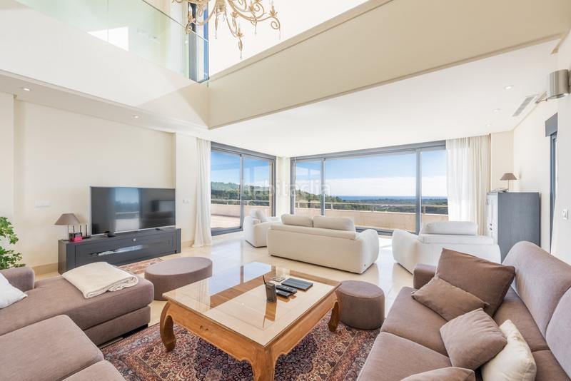 Foto ddd3513f-d0bd-4a8e-b732-c9e701f62456. Haus mit parking pool in Sotogrande alto Sotogrande