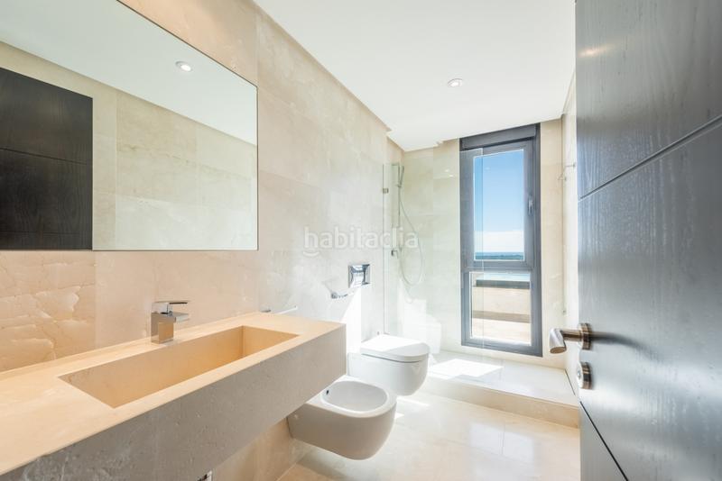 Foto e7eec9a8-9c48-4b12-b721-78aedd867b43. Haus mit parking pool in Sotogrande alto Sotogrande