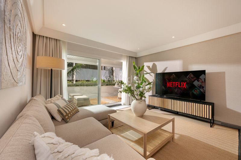Foto adcaed4b-695a-48b1-ac4b-9c6fe6f1a0ba. Apartament amb aparcament piscina a Puente Romano Marbella