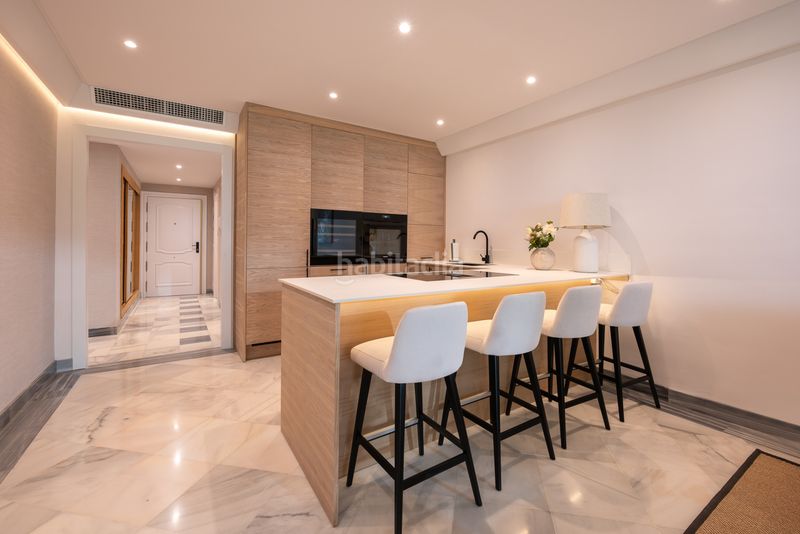 Foto d627061e-3025-405b-9cfa-b96b86171ed4. Apartament amb aparcament piscina a Puente Romano Marbella