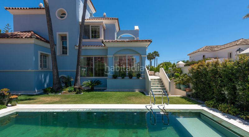 Foto 619f283c-dc27-4be0-b0b3-c72c57ed769e. Casa amb calefacció aparcament piscina a Puerto Banús Marbella