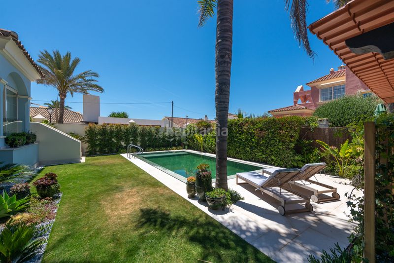Foto b9722448-f581-4210-9d42-285465b9a8e4. Casa amb calefacció aparcament piscina a Puerto Banús Marbella
