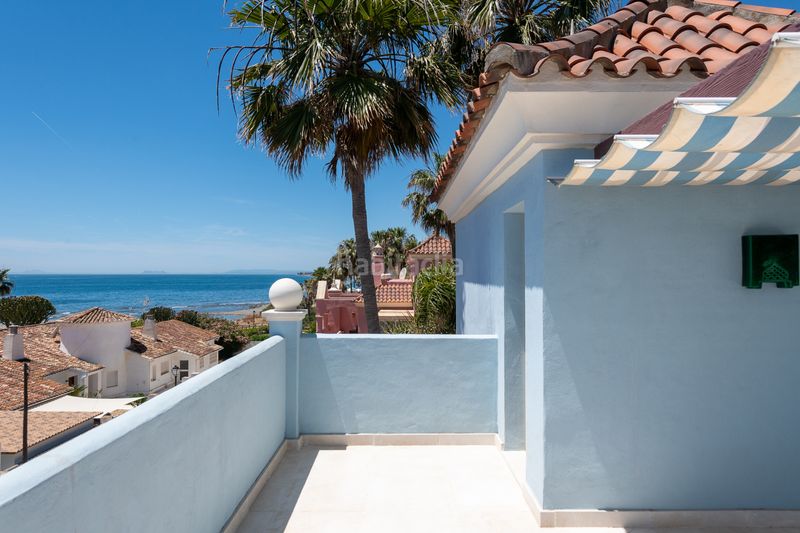 Foto d7662e6c-6c32-435f-8fb8-63a0467c8748. Casa amb calefacció aparcament piscina a Puerto Banús Marbella