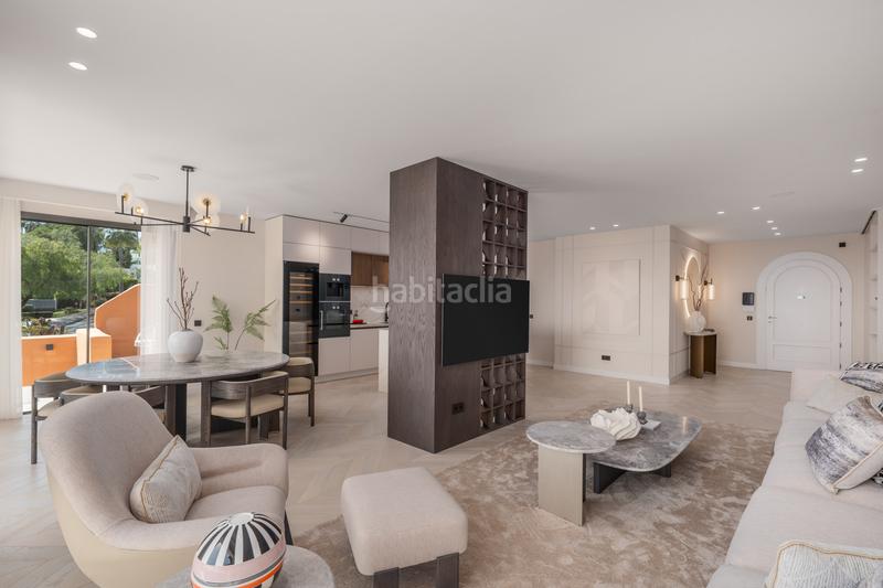 Foto 43c5aecc-4ed0-44ae-8b03-848055bfd48b. Planta baixa amb calefacció aparcament piscina a Marbella