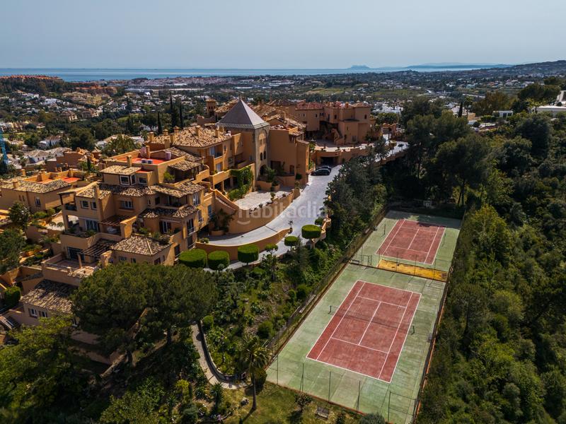 Foto 4a12a73d-966a-433e-b28f-a21f8bc28e40. Planta baixa amb calefacció aparcament piscina a Marbella