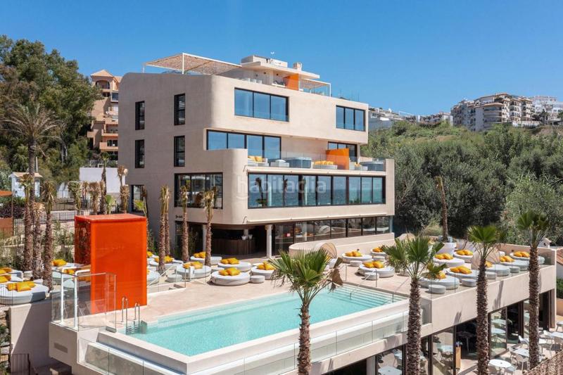 Foto 0245e8c2-a4f0-447f-ae8e-6283f3ca0440. Piano terra con parcheggio piscina in Puerto Deportivo Fuengirola