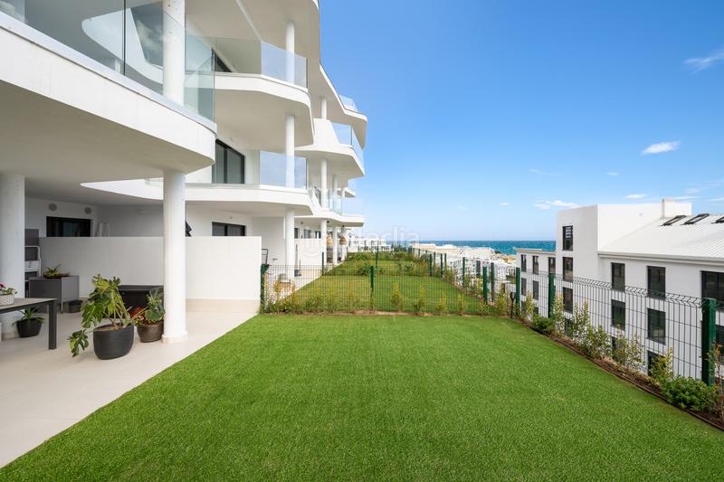 Foto 14bb0a86-557c-4314-8bd9-3b1142846db8. Piano terra con parcheggio piscina in Puerto Deportivo Fuengirola