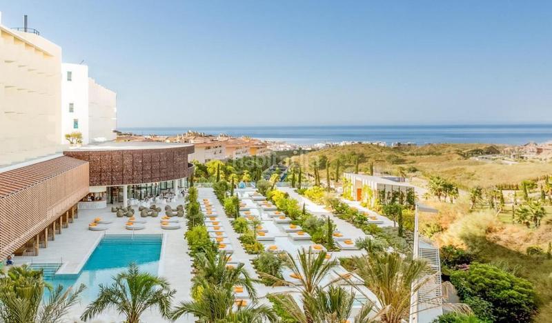 Foto afc950ad-8553-45dd-8a84-2fa6fc963251. Piano terra con parcheggio piscina in Puerto Deportivo Fuengirola