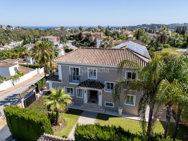 Foto 44414618-7917-4924-a9ac-3c3cb5914eb3. Casa con riscaldamento parcheggio piscina in Nueva Andalucía centro Marbella