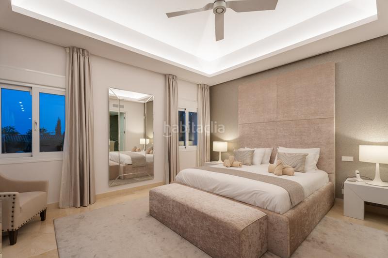 Foto 645655b8-a9ff-4eb3-9567-9104f8bd12e3. Casa con riscaldamento parcheggio piscina in Nueva Andalucía centro Marbella