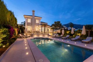 Maison à Nueva Andalucía centro. Exclusiva villa de lujo en nueva andalucía, marbella