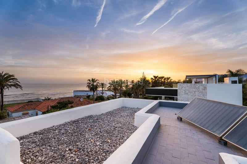 Foto 0c8652d7-8d85-43b3-9167-3226fe286fbc. Casa con parcheggio piscina in Marbesa Marbella