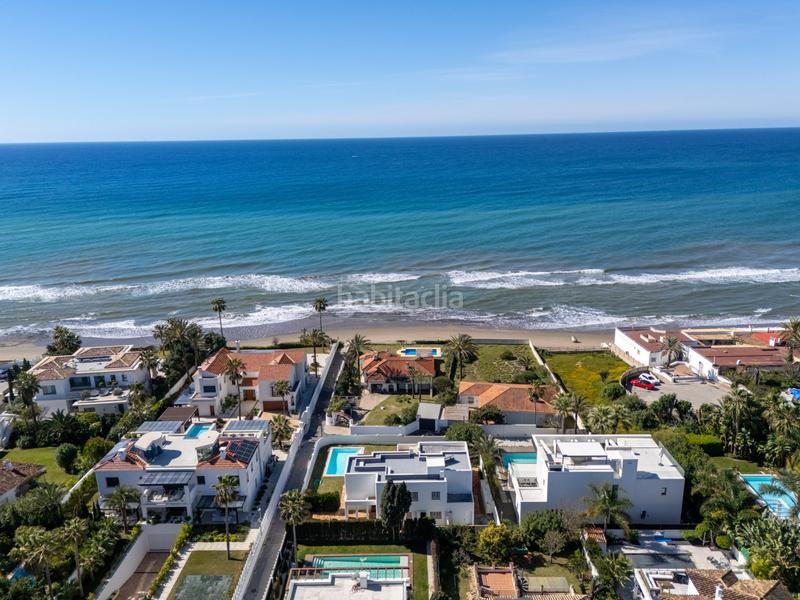 Foto 63f161d7-2de3-4ce9-8b19-2faa67fd80d6. Casa con parcheggio piscina in Marbesa Marbella