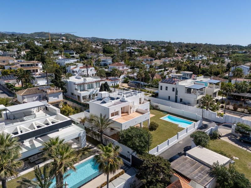 Foto 66043a10-12e7-4f7f-9d3d-79a3beb55961. Casa con parcheggio piscina in Marbesa Marbella