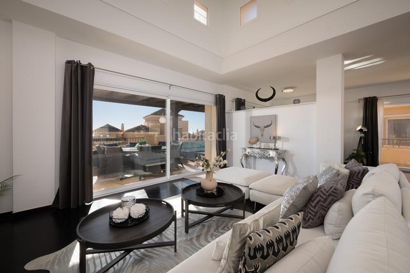 Foto 1ef67c79-a8f1-4f2c-8a98-5a07c1373648. Attique avec parking piscine dans Santa María Marbella